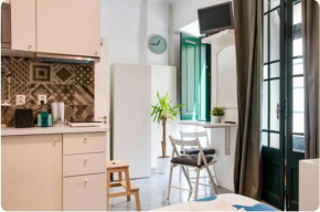 Campolide Green Door Studio